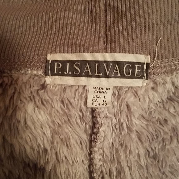 PJ Salvage Cozy Shorts!!! - Picture 2 of 2